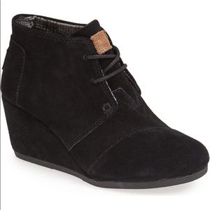 Toms black desert wedge